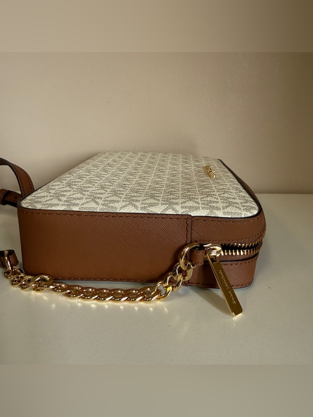 Michael Kors Jet Set item LG EW CROSSBODY - Picture 6 of 9